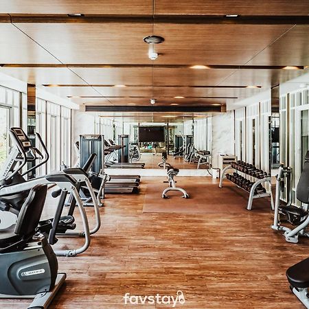 Favstay - The Base Downtown プーケット エクステリア 写真