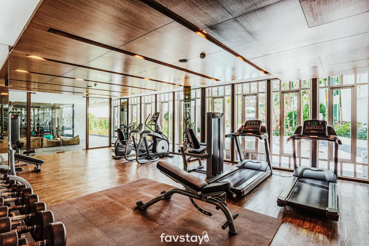 Favstay - The Base Downtown プーケット エクステリア 写真